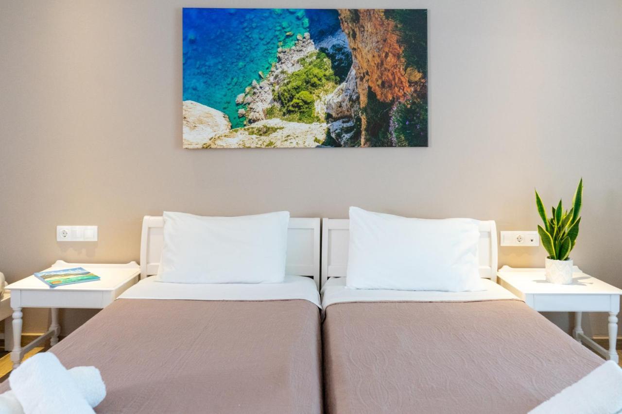 Thalassi Hotel Rethymno  ภายนอก รูปภาพ