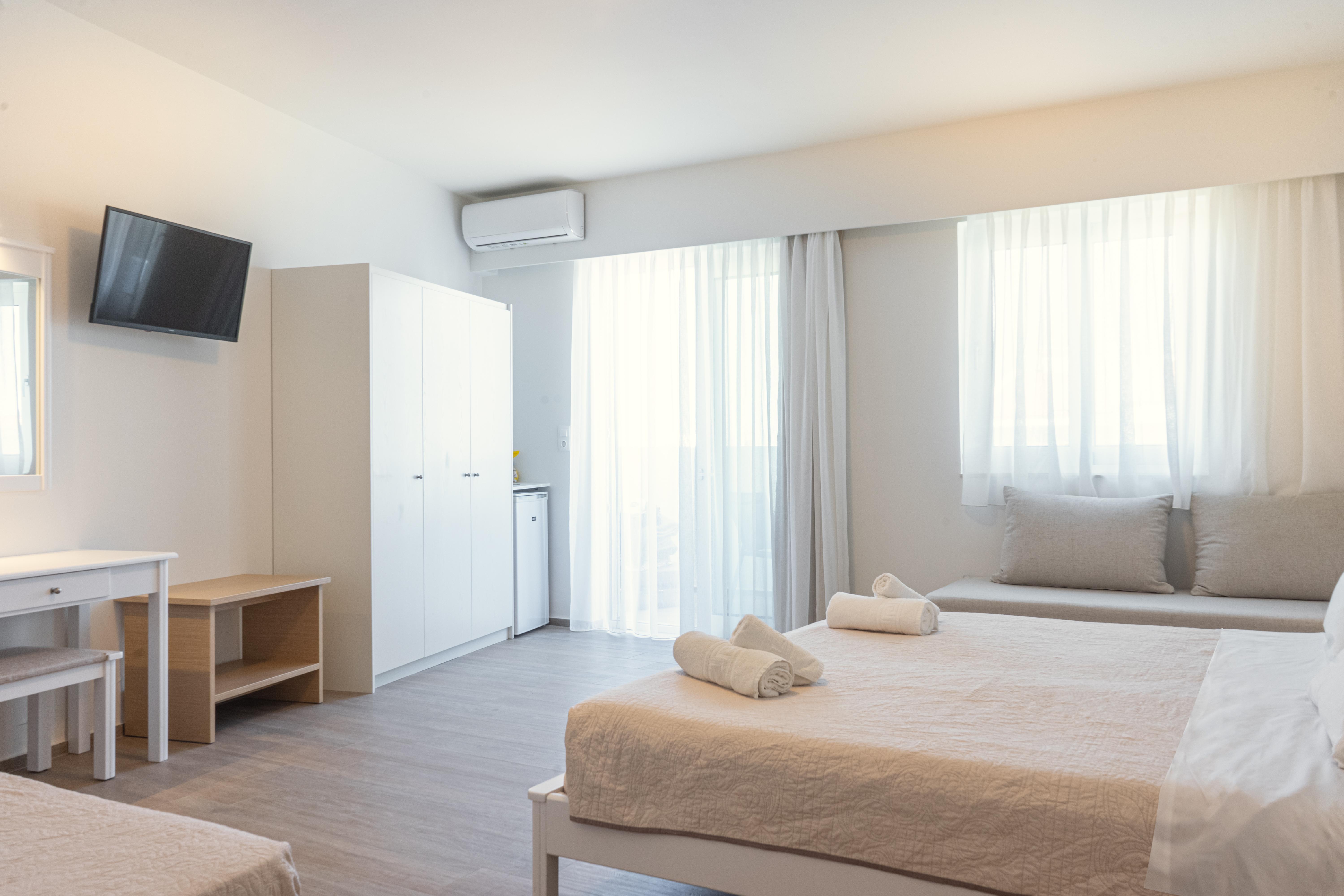 Thalassi Hotel Rethymno  ภายนอก รูปภาพ