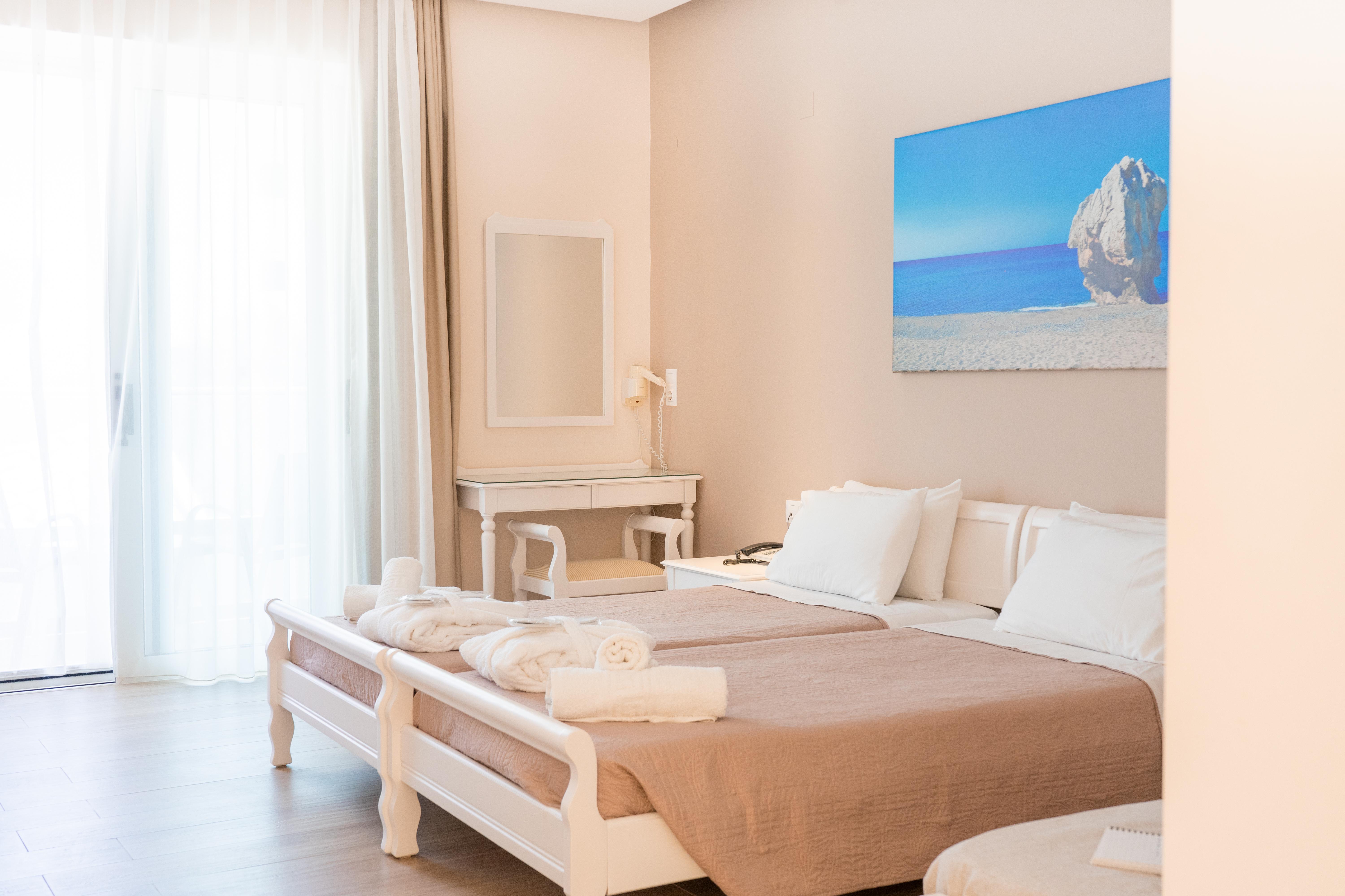 Thalassi Hotel Rethymno  ภายนอก รูปภาพ