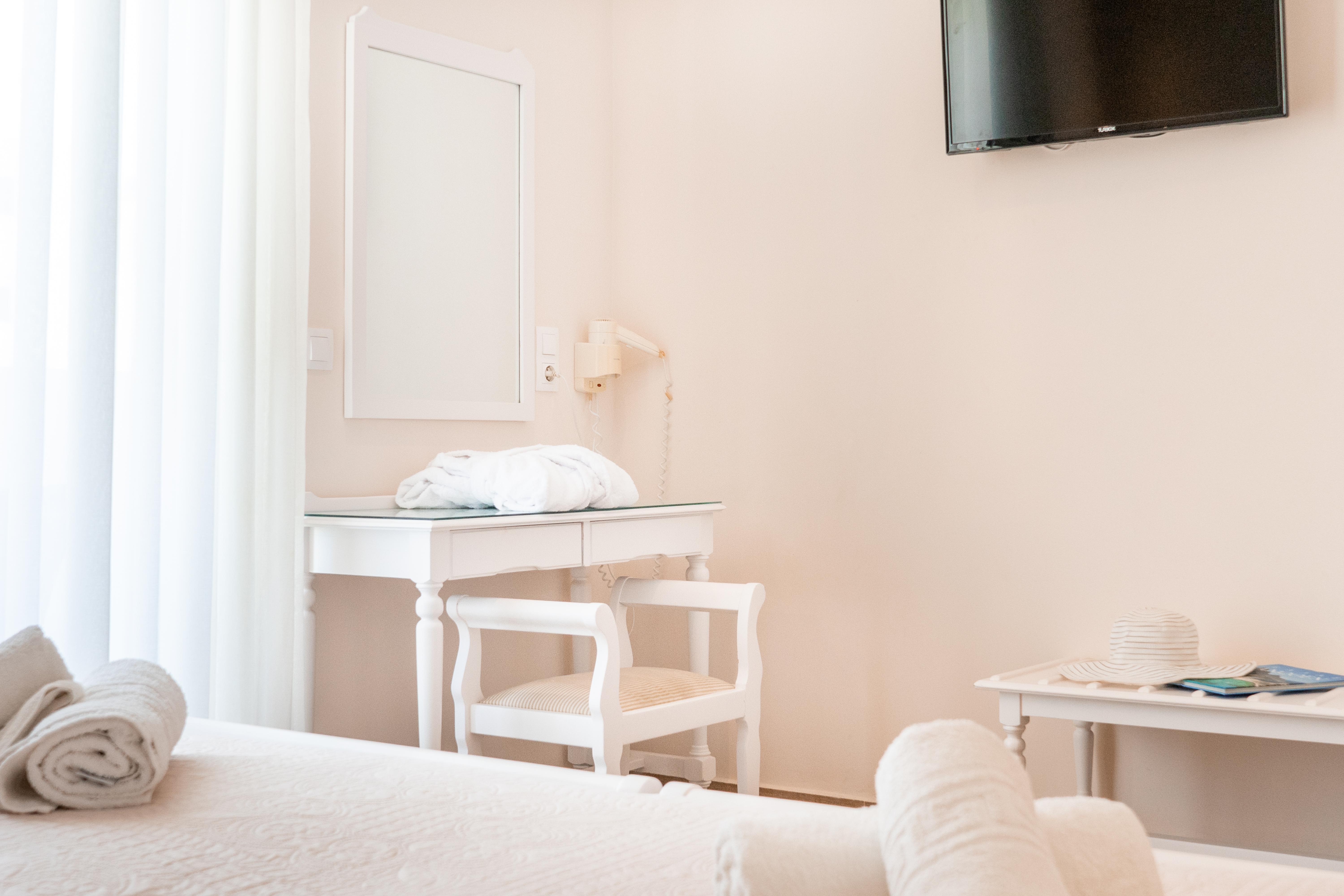 Thalassi Hotel Rethymno  ภายนอก รูปภาพ